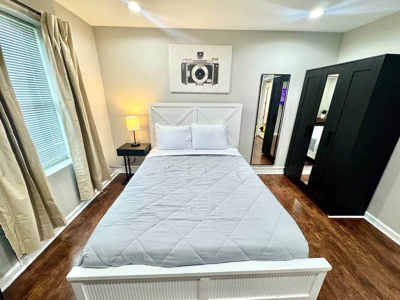 1 dormitorio, caja fuerte, tabla de planchar con plancha y wifi