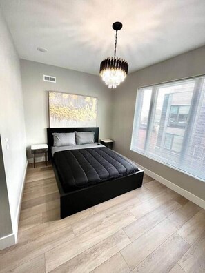 3 soverom, safe på rommet, strykejern/-brett og wi-fi