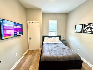 3 soverom, safe på rommet, strykejern/-brett og wi-fi