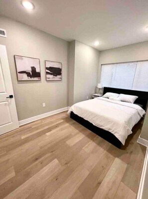5 quartos, ferros/tábuas de passar roupa, Wi-Fi, roupa de cama