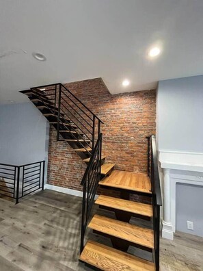 Interior - University city house 4 bedroom with backyard (Philadelphia)