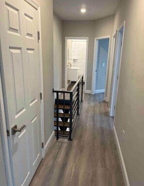 Interior - Big 4 bedroom university house 3432 (Philadelphia)