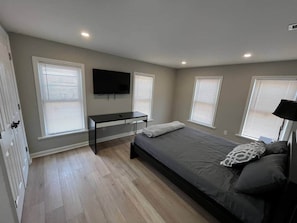 3 bedrooms, iron/ironing board, WiFi