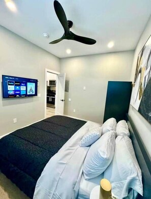 1 chambre, fer et planche à repasser, Wi-Fi, draps fournis