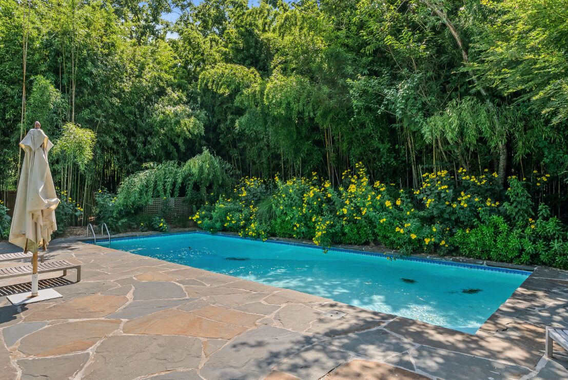 Piscina all'aperto, una piscina riscaldata