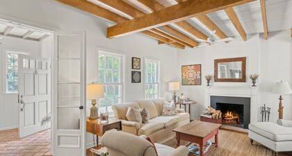 Charming Cottage for US Open in Southampton Village, Walking distance to town