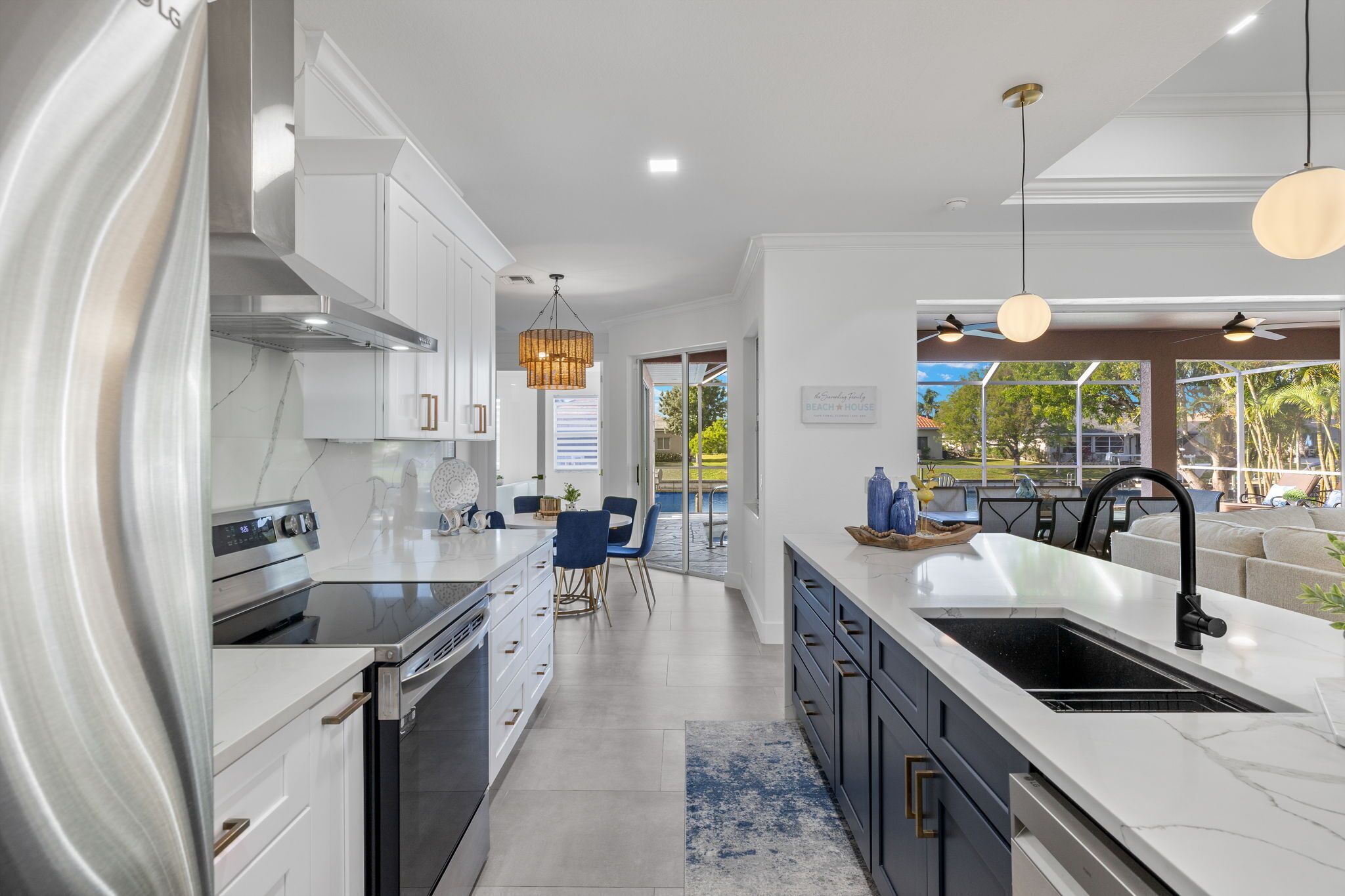 Micro-ondes, four, plaque de cuisson, lave-vaisselle