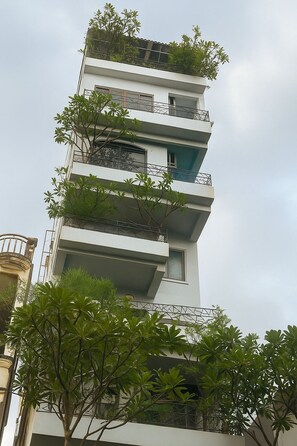 ด้านหน้าที่พัก