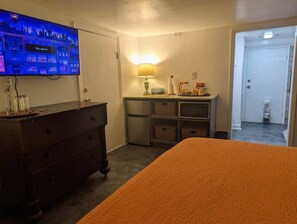 1 bedroom, iron/ironing board, WiFi, bed sheets - Clementine's Room on Bayou St John (New Orleans)