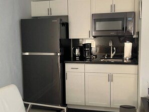 Microondas, placa de cocina