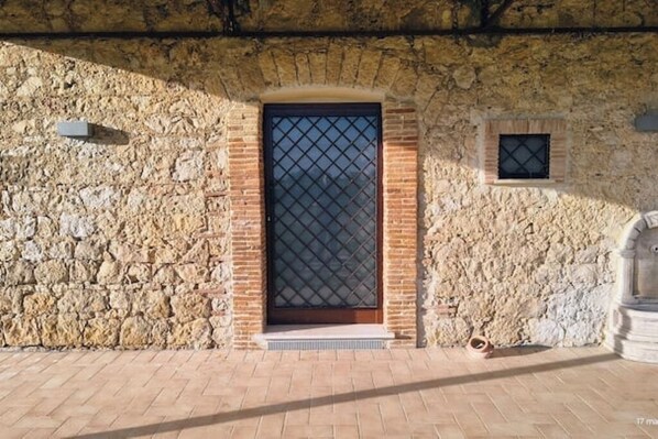 Exterior detail - Tourist Accommodation L'Antico Borgo di Leonardo (Lazio)