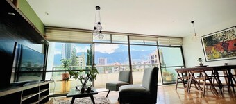 Beautiful apartment with incredible view. Super spacious, comfortable and full of light