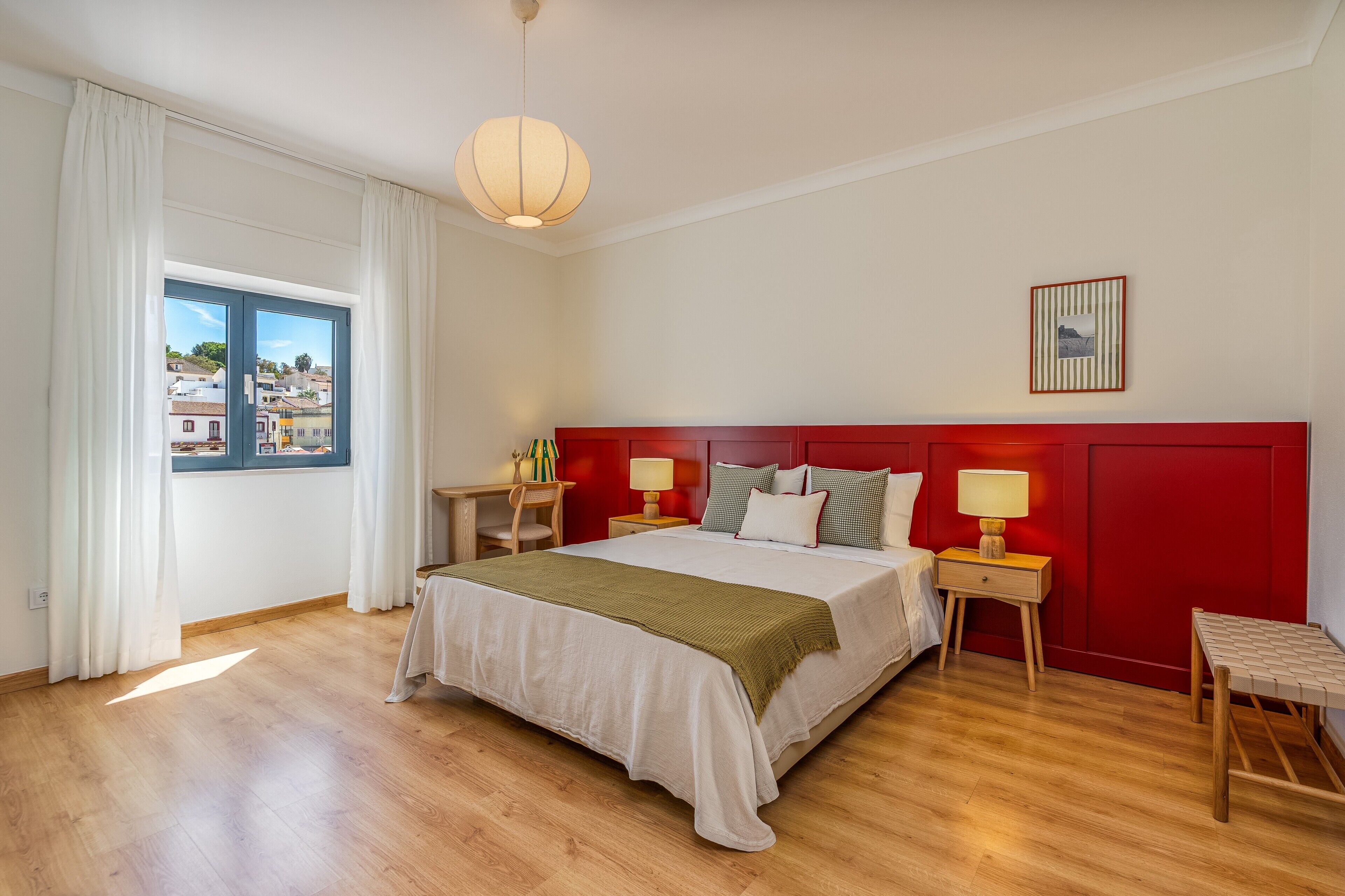 2 makuuhuonetta, silitysrauta/-lauta, Wi-Fi, vuodevaatteet