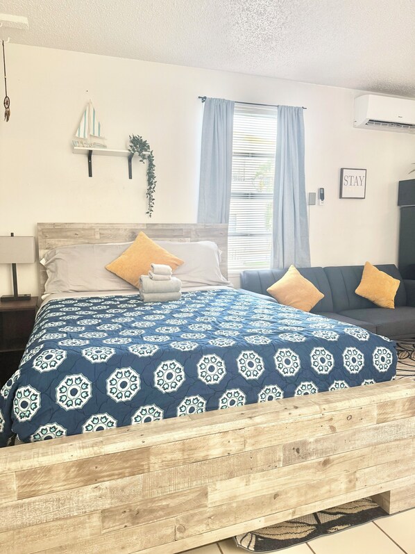 1 bedroom, iron/ironing board, WiFi, bed sheets