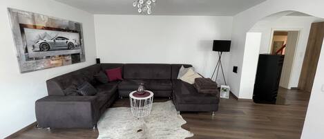TV, fireplace, stereo