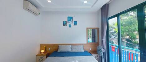 2 bedrooms, desk, free WiFi, bed sheets