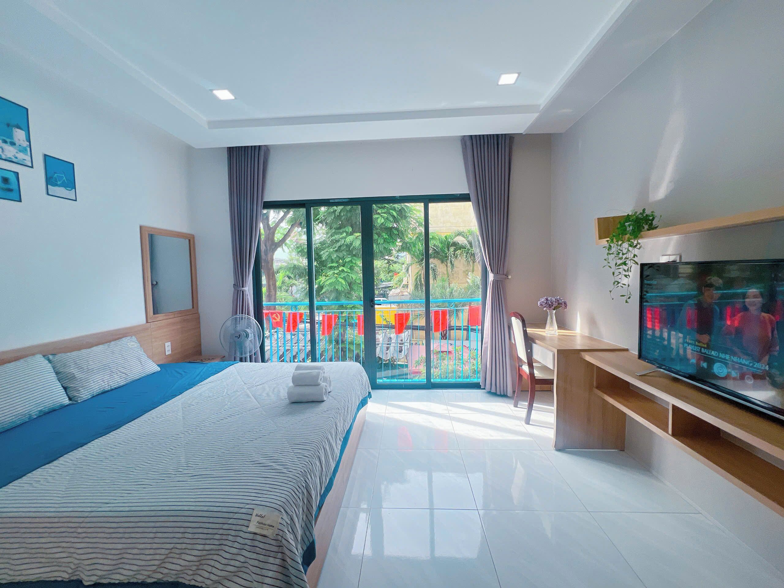 2 bedrooms, desk, free WiFi, bed sheets