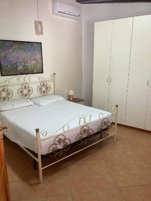 Huoneisto, 2 makuuhuonetta, tupakointi sallittu, patio | 3 makuuhuonetta