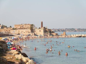 Apartment, 2 Bedrooms, Smoking, Patio | Beach