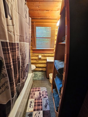 Toallas y papel de baño