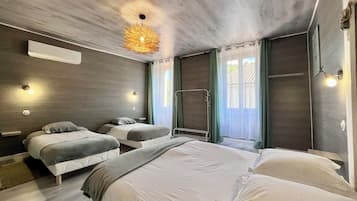 4 soverom, strykejern/-brett, wi-fi og sengetøy