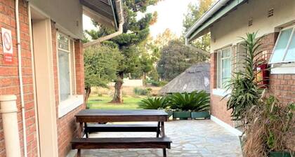 Villa Thabiso Standard room with pool access - 2088
