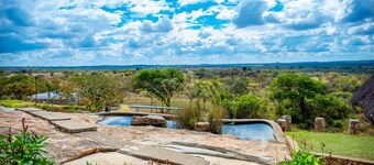 Thakgalo Honeymoon Suite - 2211