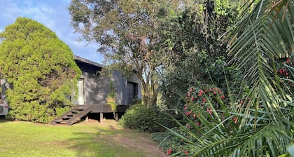 Escape to the country side.
Beautiful 3-bedroom cottage with scenic views