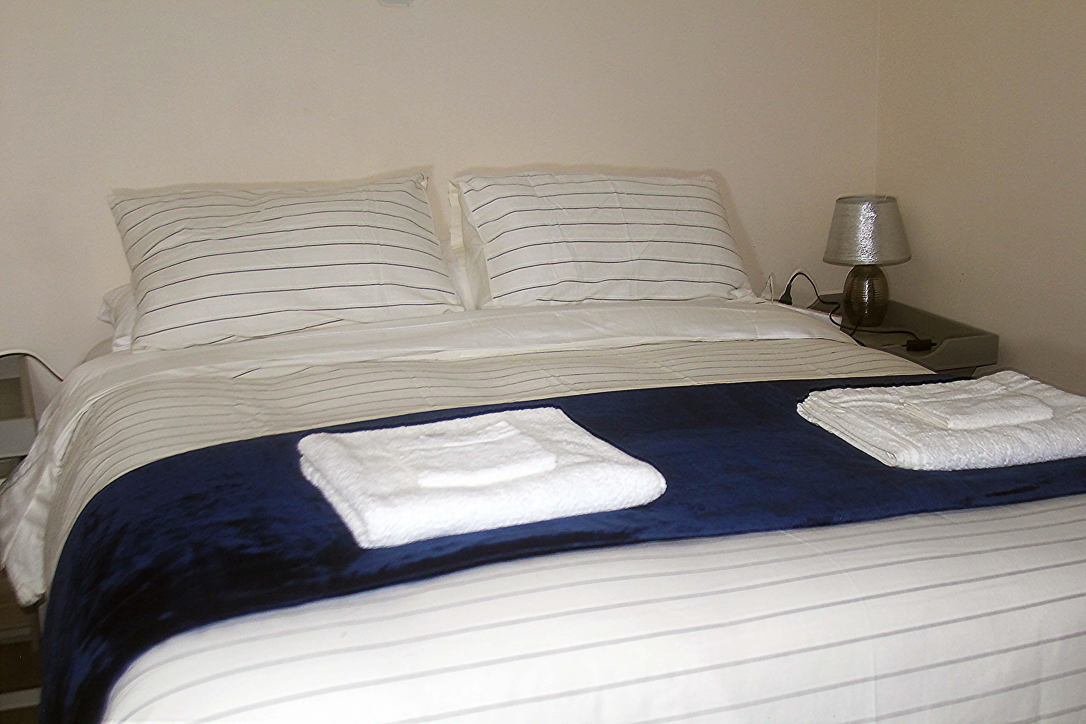 3 makuuhuonetta, internet