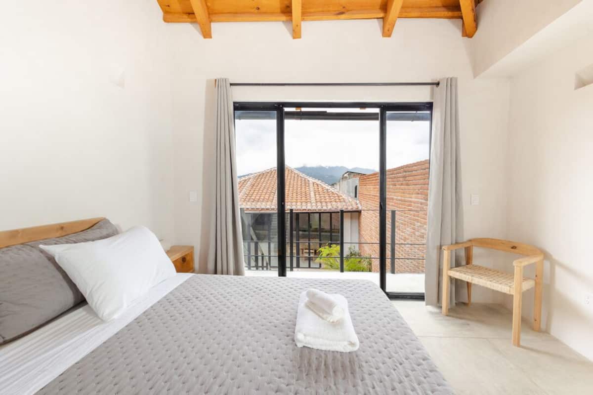Deluxe Villa, 4 Bedrooms | Premium bedding, down duvets, Select Comfort beds, laptop workspace