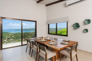 Dining - Stunning ocean view house in CocoBay Estates (Coco)