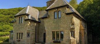 Grange Cottage Retreat in Bolton