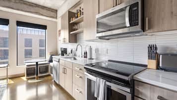 Apartment (1 Bedroom) | Private kitchen | Microwave, oven, stovetop, dishwasher