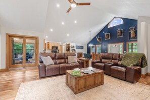 Studio (3 Bedrooms) | Property amenity - Eagle Ridge (Menomonie)