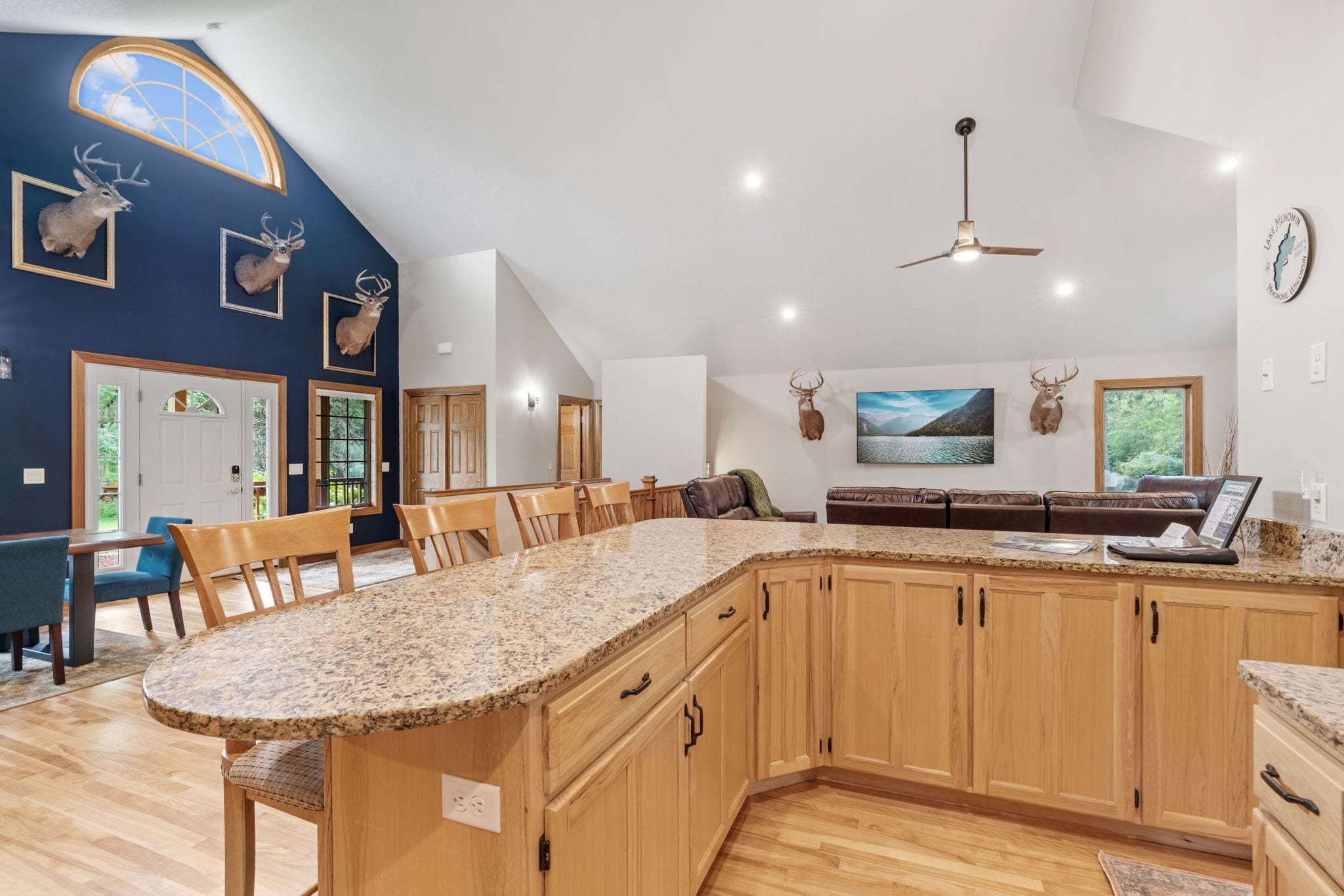 Estudio (3 Bedrooms) | Servicio de la propiedad