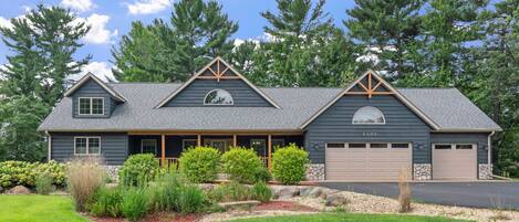 Talo (3 Bedrooms) | Ulkopuoli