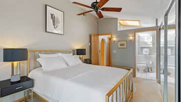 House (3 Bedrooms) | 3 bedrooms, desk, laptop workspace, iron/ironing board