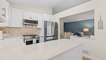 Studio (2 Bedrooms) | Property amenity