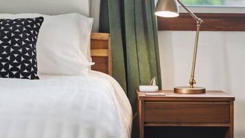 House (3 Bedrooms) | 3 bedrooms, laptop workspace, iron/ironing board, bed sheets