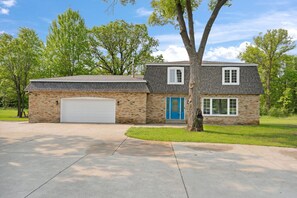 House (5 Bedrooms) | Property amenity