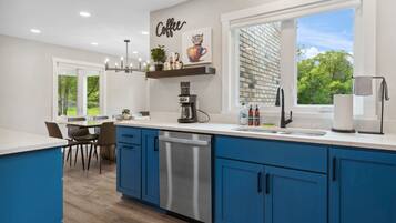 House (5 Bedrooms) | Private kitchen