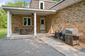 House (5 Bedrooms) | Exterior