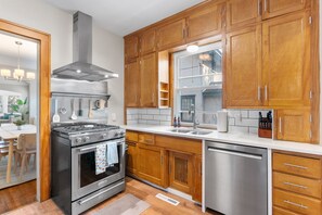 House (4 Bedrooms) | Property amenity