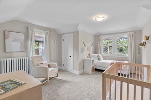 บ้านพัก (4 Bedrooms) | 4 ห้องนอน, พื้นที่ทำงานแบบใช้แล็ปท็อป, เตารีด/โต๊ะรีดผ้า