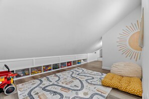 House (4 Bedrooms) | Property amenity - Lyncreek Landing (Minneapolis)