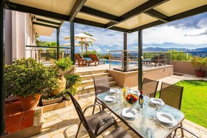 Outdoor dining - Aloni Villa - Three Bedroom Villa, Sleeps 6 (Apokoronos)