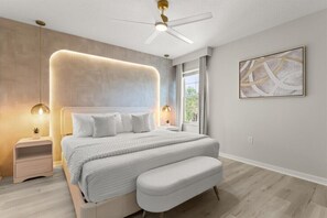 5 bedrooms, iron/ironing board, WiFi, bed sheets