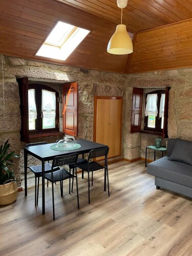 Maison de Vacances 'Casa Da Quelha' avec Vue sur la Montagne, Wi-Fi et Climatisation
