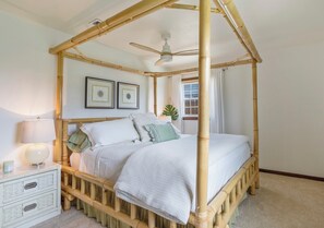 3 bedrooms, iron/ironing board, free WiFi, bed sheets - The Beach Gem• Near TPC Sawgrass & Mayo Clinic (Jacksonville Beach)