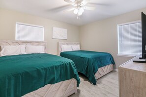 4 dormitoris i Internet 